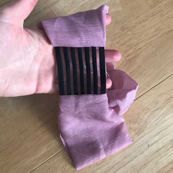 I’m With The Band pink headband - Picture 4 of 7